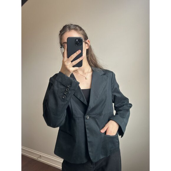 Black Cropped 1 Button Blazer - Picture 4 of 7